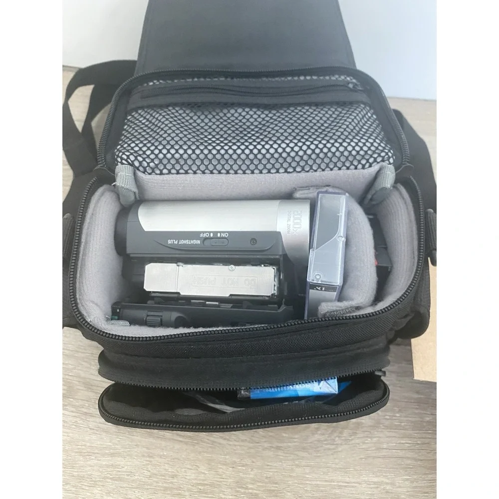 Sony Handycam DCR-HC38 MiniDV Digital Video Camera Recorder